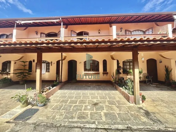 Casa à venda no bairro Parque São Luiz em Teresópolis/RJ