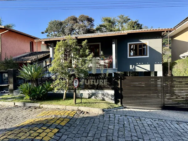Casa à venda no bairro Posse em Teresópolis/RJ