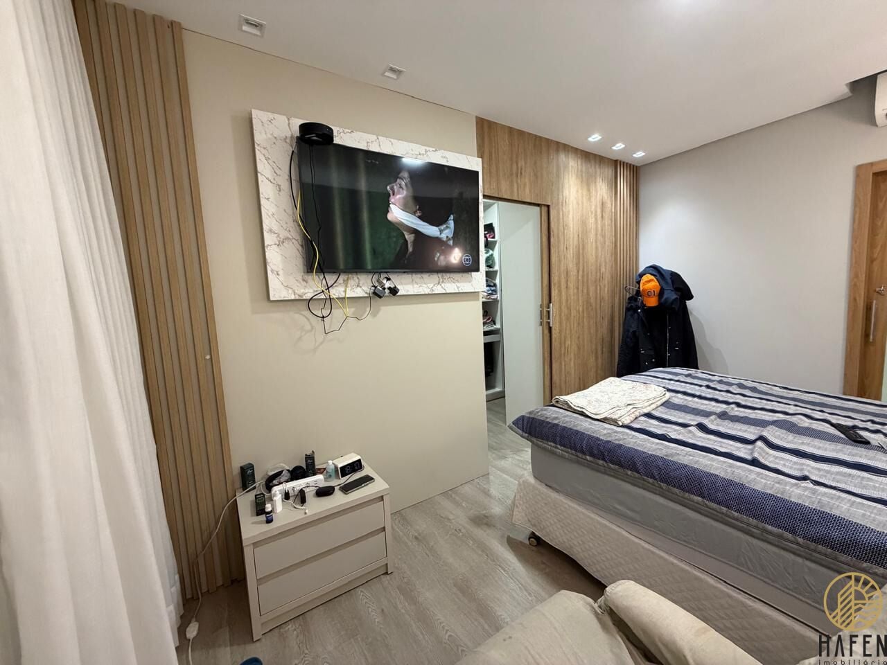 Casa, 4 quartos, 257 m² - Foto 10
