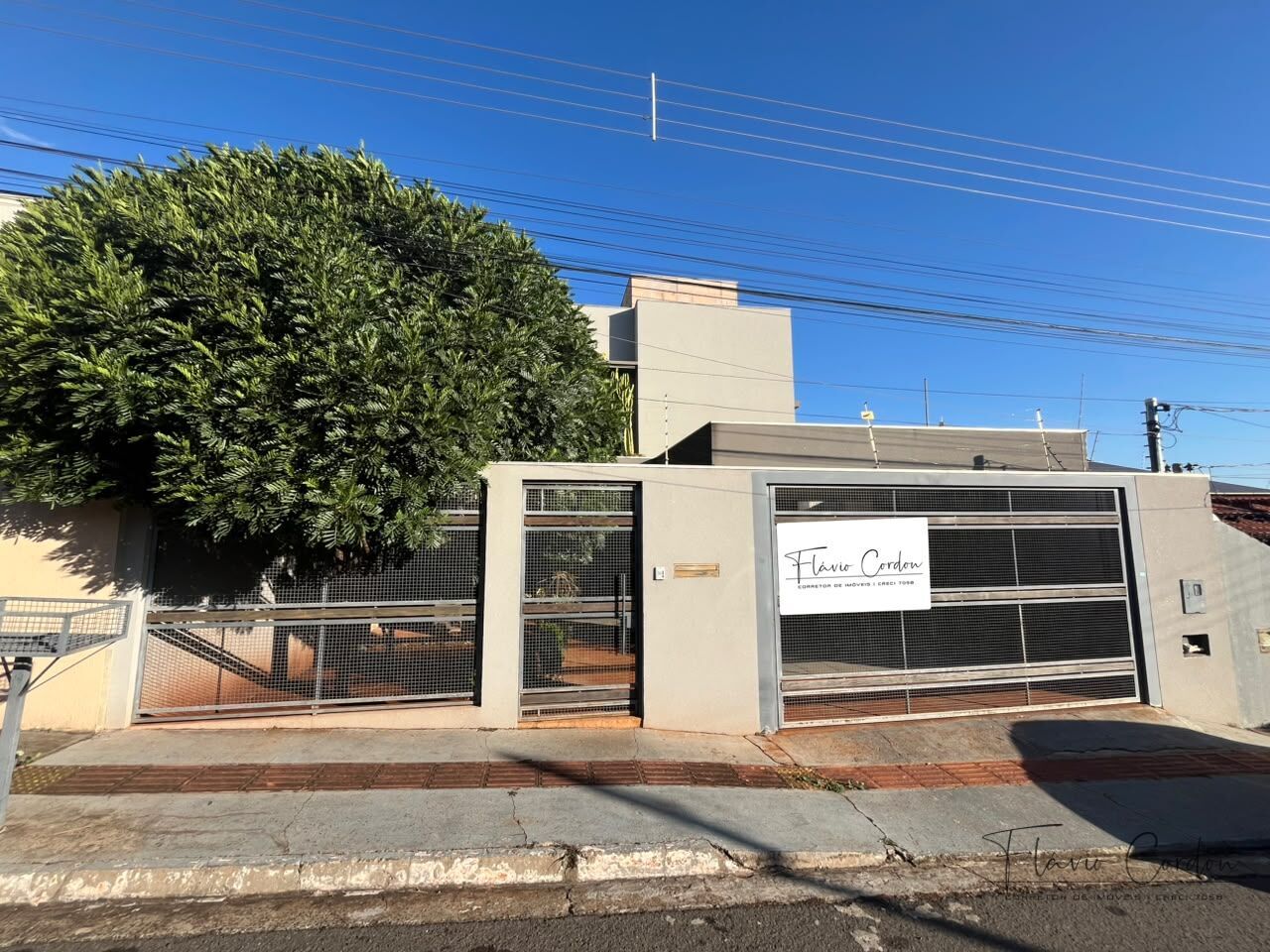 Sobrado, 3 quartos, 324 m² - Foto 1