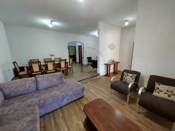 Casa à venda no bairro Jardim Paraíba em Aparecida/SP