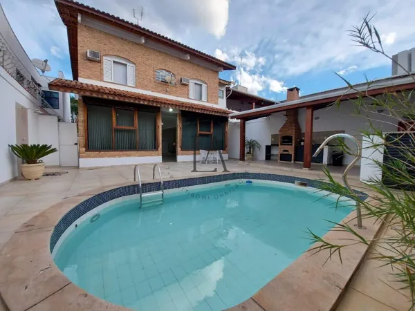 Casa à venda no bairro Vila Paraíba em Guaratinguetá/SP