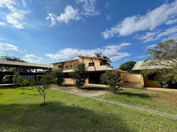 Casa de Alto Padrão à venda no bairro Belvedere Clube dos 500 - Guaratinguetá/SP