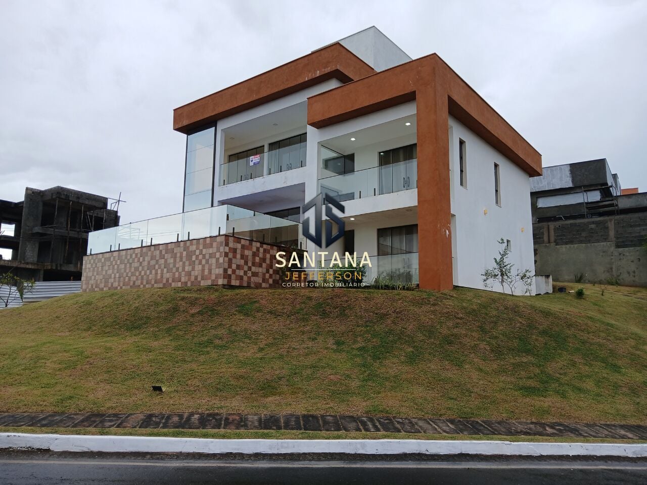 Casa, 4 quartos, 265 m² - Foto 1