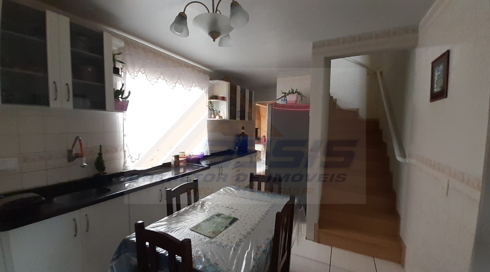 Casa à venda com 3 quartos, 1 suíte, 1 vaga e 140m² no Cajuru, Curitiba (PR) — foto 4 de 11