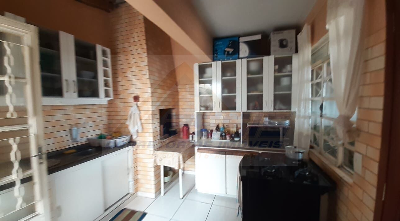 Casa à venda com 3 quartos, 1 suíte, 1 vaga e 140m² no Cajuru, Curitiba (PR) — foto 7 de 11