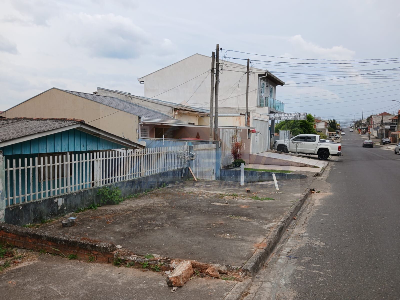Casa à venda com 3 quartos, 2 suítes, 1 vaga e 80m² no Maracanã, Colombo (PR) — foto 2 de 4