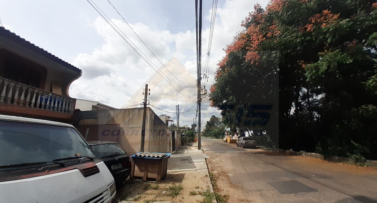 Casa à venda com 3 quartos, 2 banheiros, 2 vagas e 150m² no Boqueirão, Curitiba (PR) — foto 4 de 8
