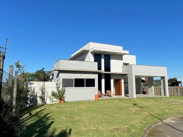 Casa 3 suítes no Condomínio Lagoa Azul em Araçatuba, Imbituba