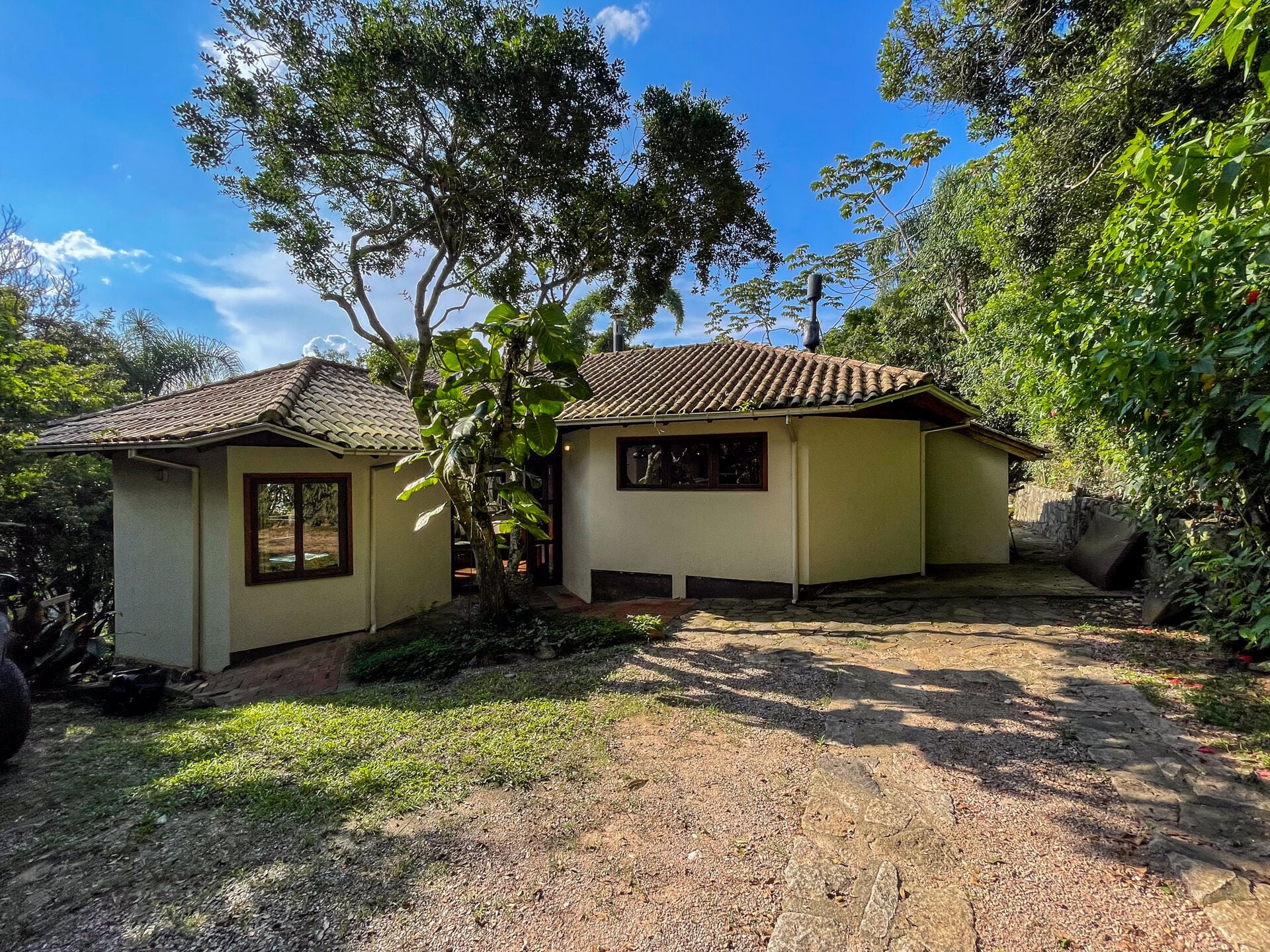 Casa rústica com 2 cabanas no Caminho do Rei em Praia do Rosa, Imbituba – foto 6