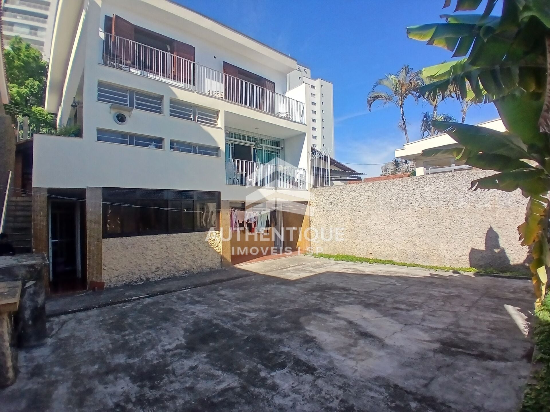 Sobrado, 3 quartos, 274 m² - Foto 1