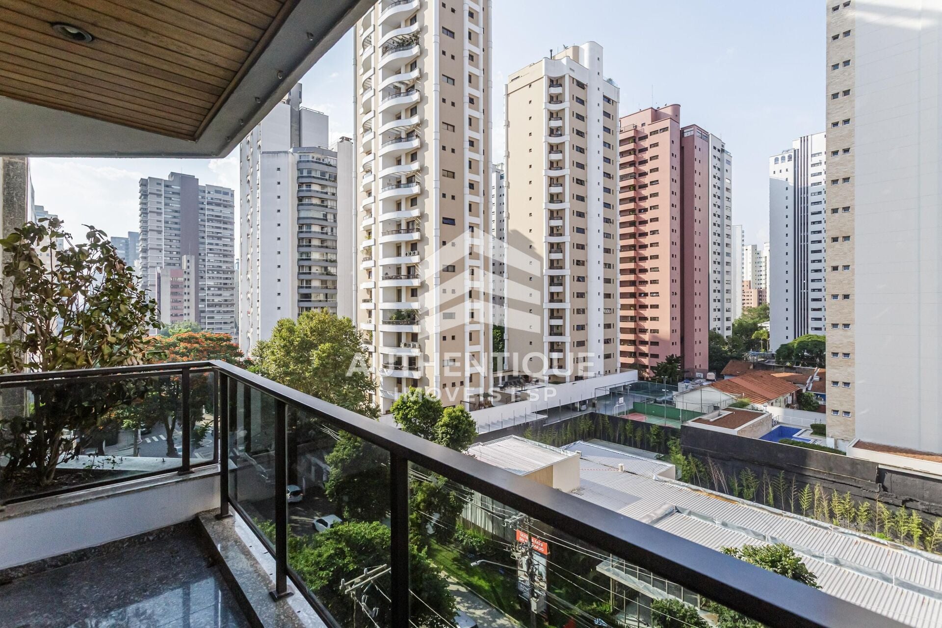 Apartamento, 3 quartos, 150 m² - Foto 1
