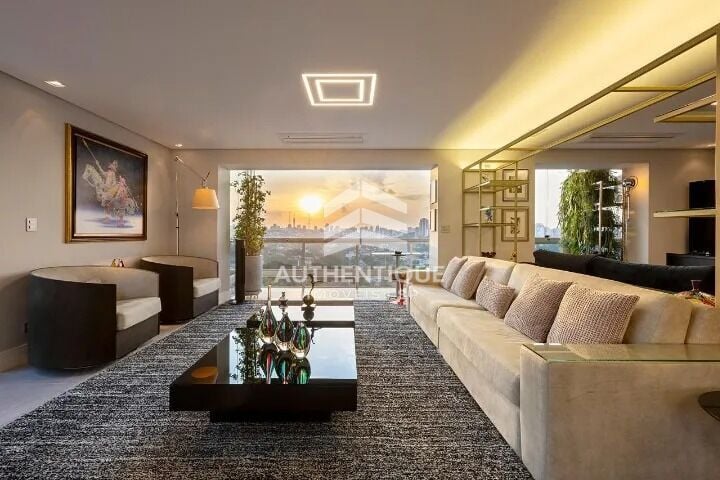 Apartamento, 3 quartos, 217 m² - Foto 1