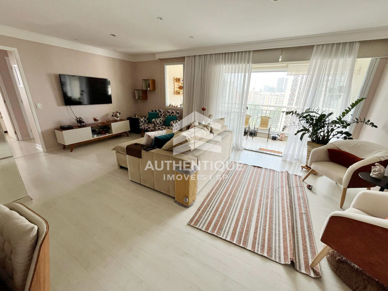 Apartamento, 3 quartos, 117 m² - Foto 1