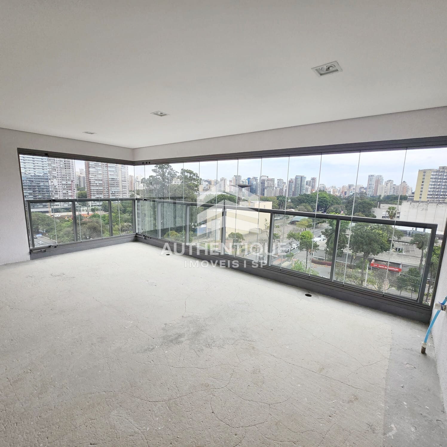 Apartamento, 3 quartos, 151 m² - Foto 1
