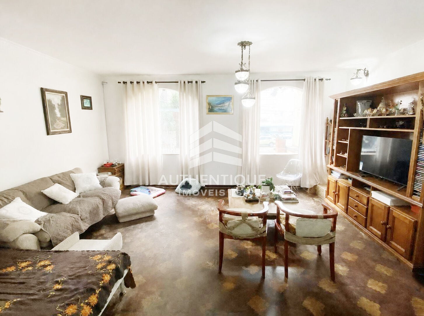 Sobrado, 3 quartos, 380 m² - Foto 1