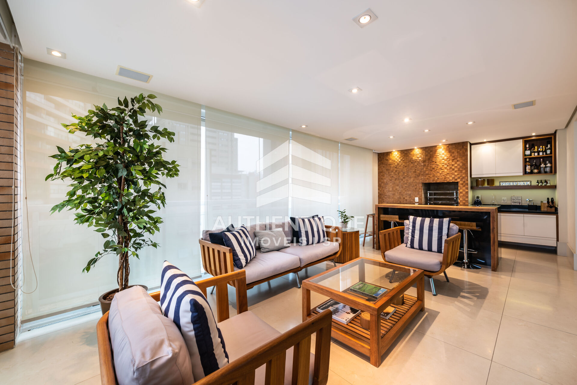 Apartamento, 3 quartos, 162 m² - Foto 1