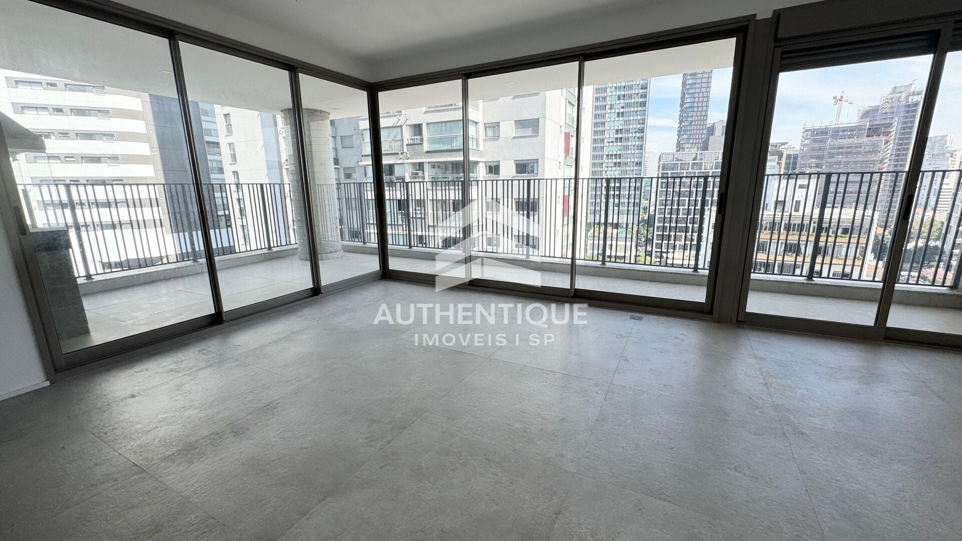 Apartamento, 3 quartos, 115 m² - Foto 1
