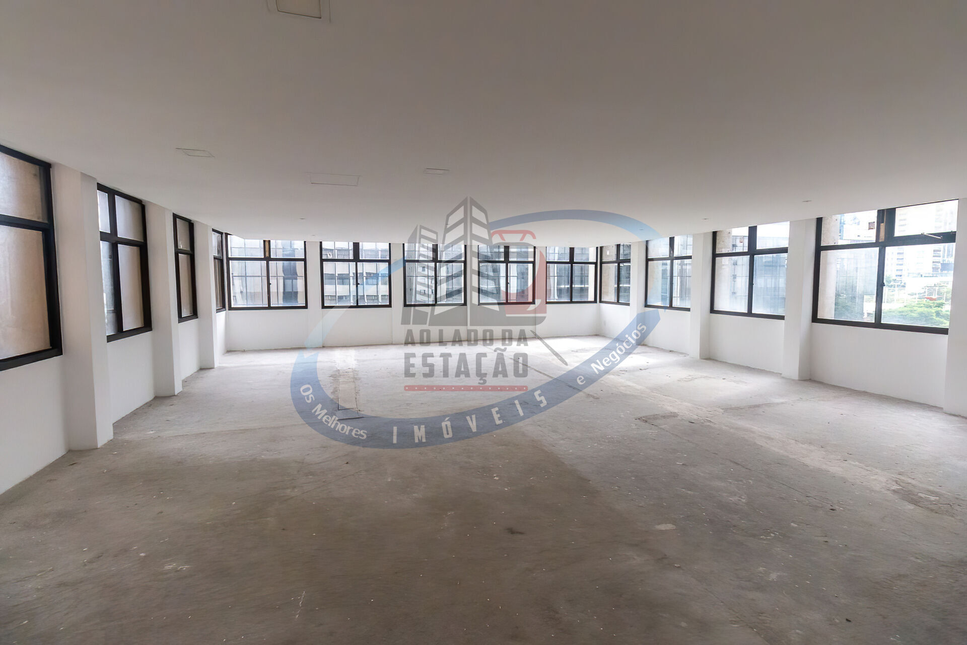 Sala-Conjunto, 230 m² - Foto 1