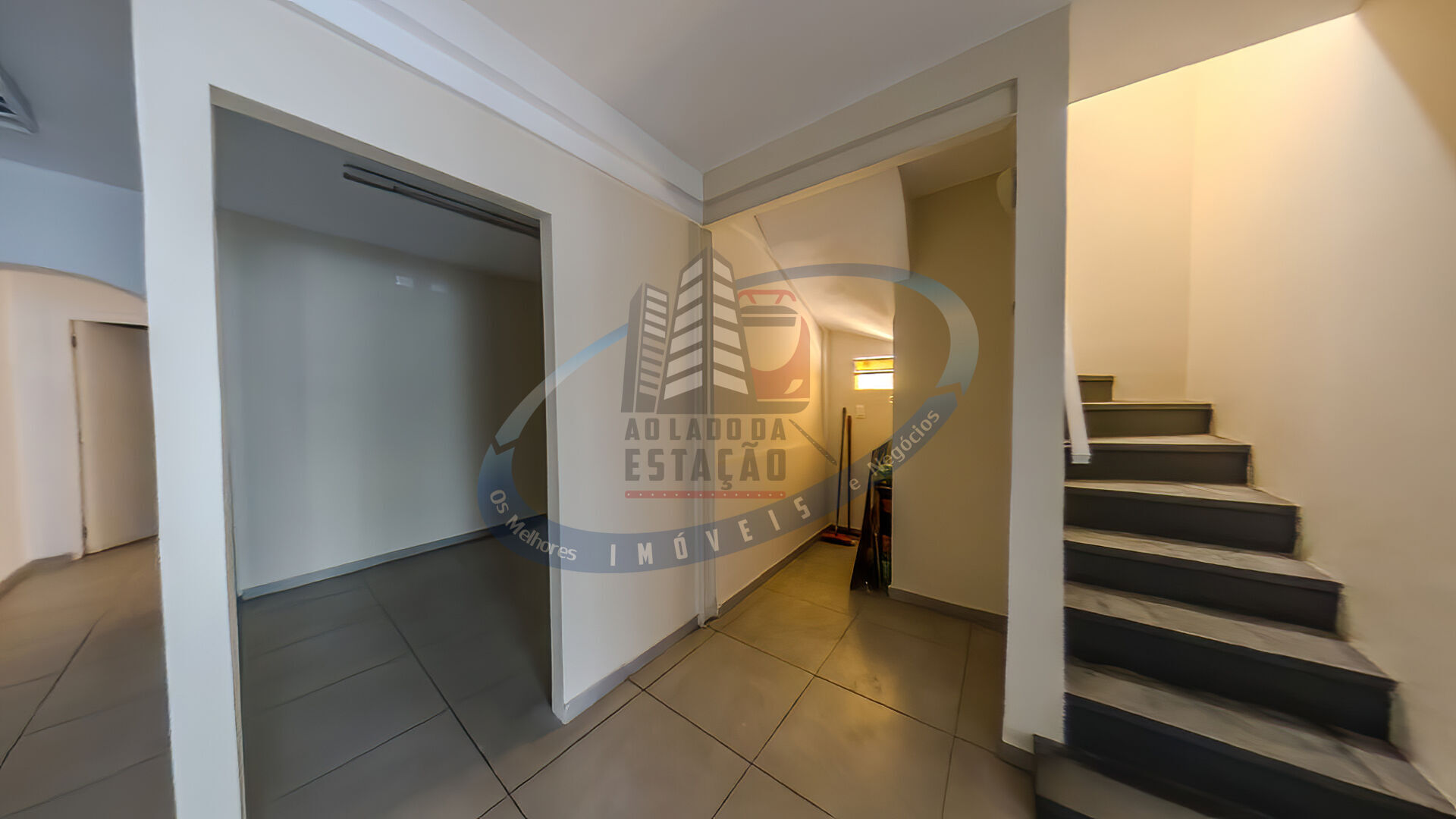 Casa, 5 quartos, 104 m² - Foto 2