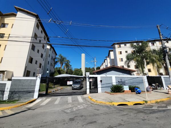 Apartamento para locação Condomínio Coqueiros