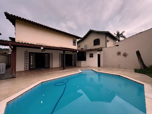 Sobrado com 4 quartos, 297 m², à venda no Canto do Forte, Praia Grande