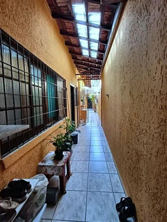 Casa com 2 quartos, 67 m², à venda na Guilhermina, Praia Grande