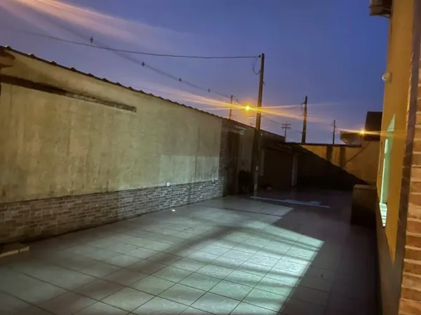 Sobrado com 5 quartos, 210 m², à venda na Princesa, Praia Grande