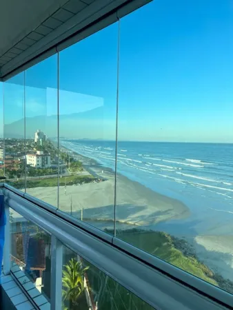 Apartamento frente mar em Praia Grande