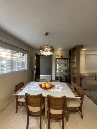 Sobrado com 3 quartos, 101 m², à venda na Guilhermina, Praia Grande