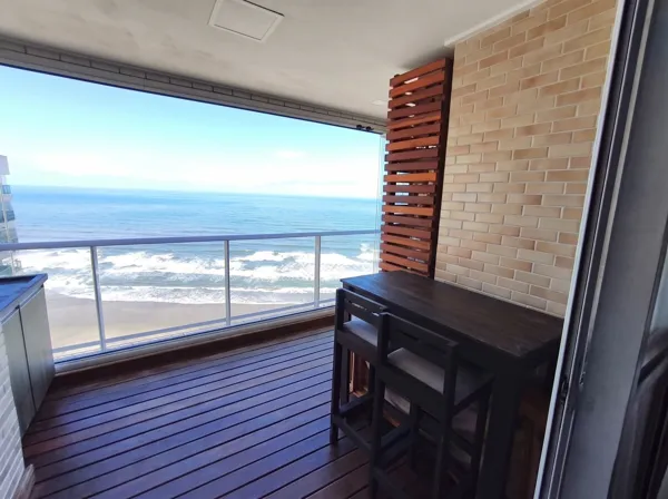 Apartamento com 2 quartos, 79 m², de frente para o mar, à venda no Mirim, Praia Grande