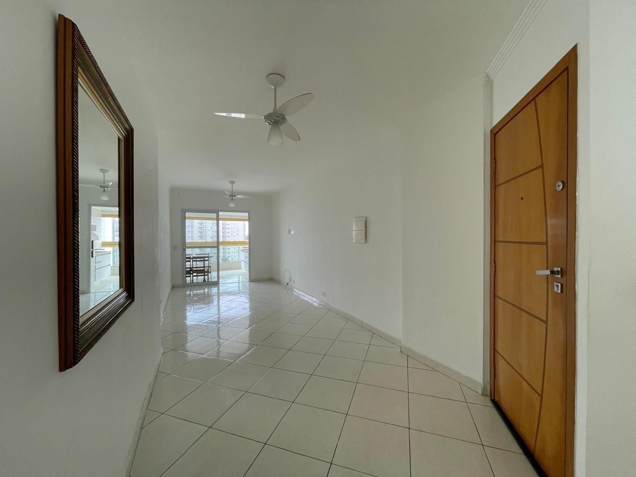 Apartamento no Residencial Santo Expedito IX, Vila Tupi, Praia Grande