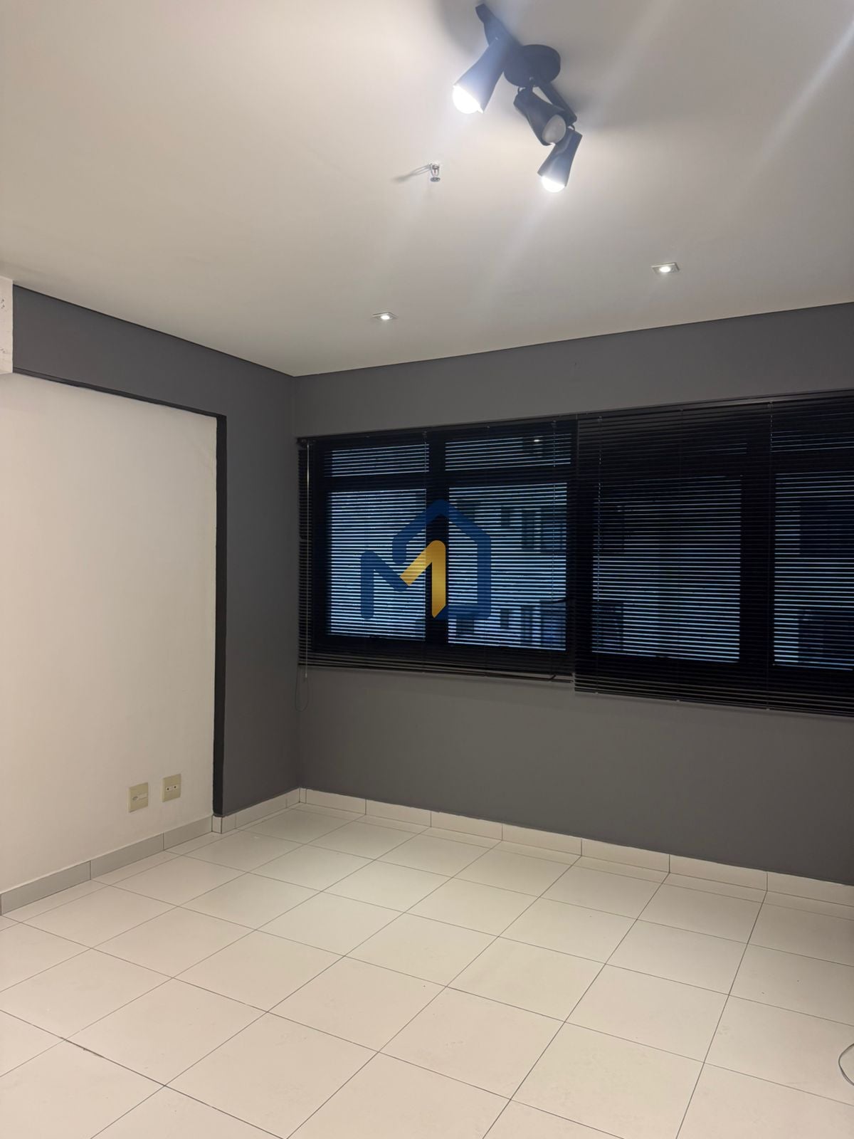 Sala-Conjunto, 32 m² - Foto 1