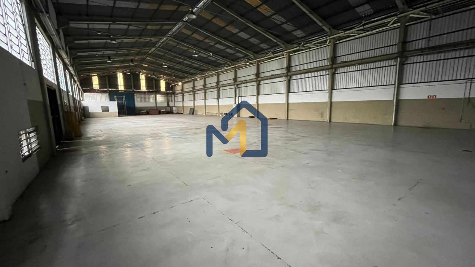 Depósito-Galpão, 1700 m² - Foto 1