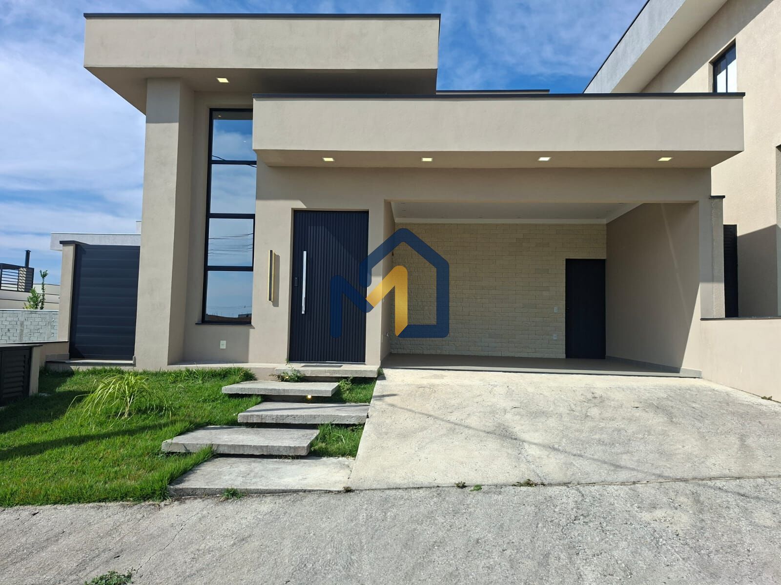 Casa, 3 quartos, 131 m² - Foto 1