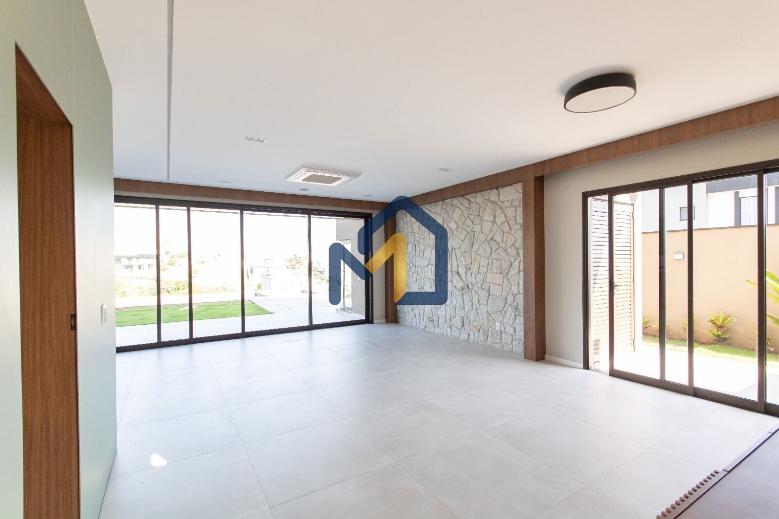 Casa, 4 quartos, 325 m² - Foto 27