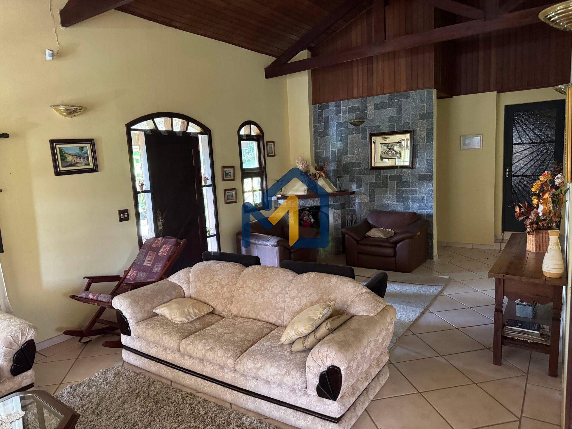 Chácara, 4 quartos, 300 m² - Foto 2