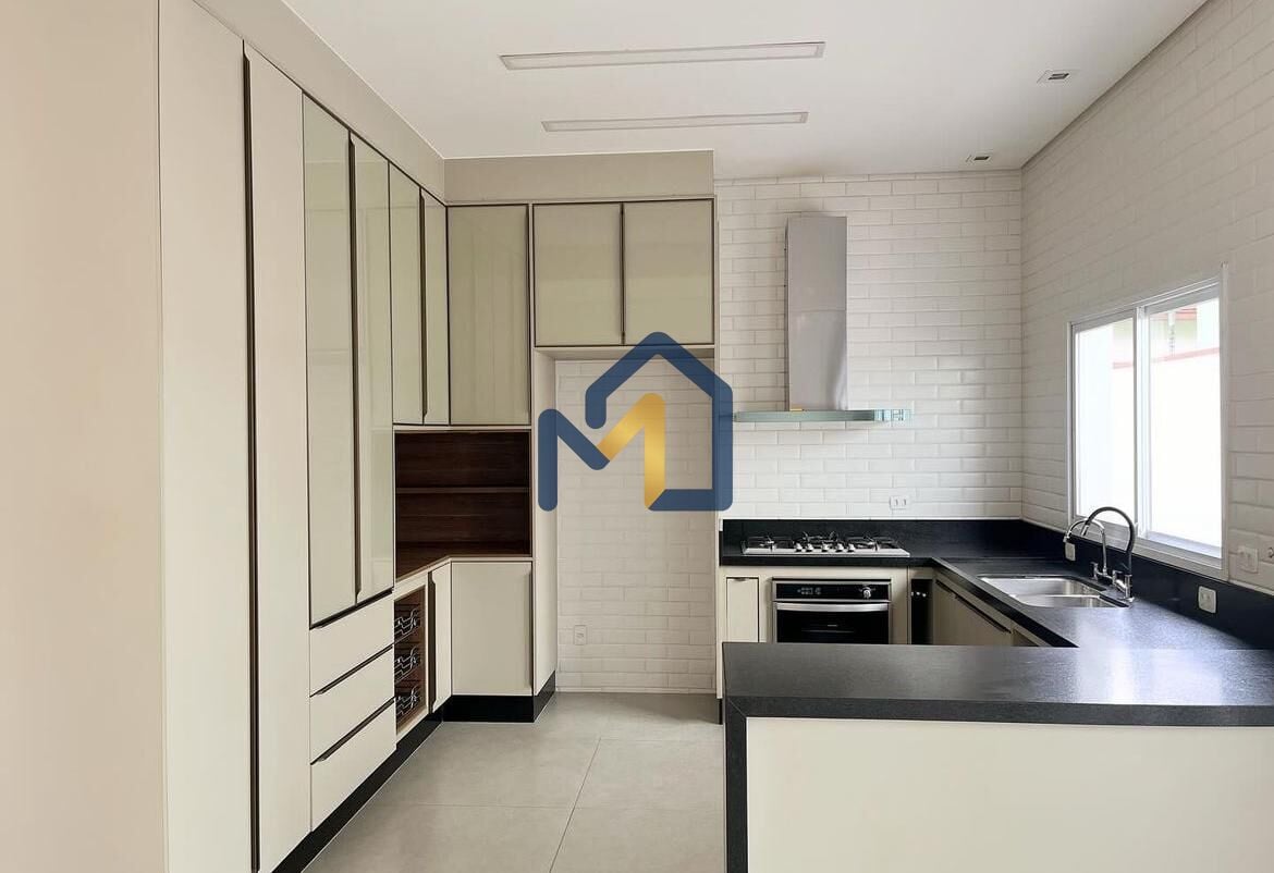 Casa, 5 quartos, 220 m² - Foto 3