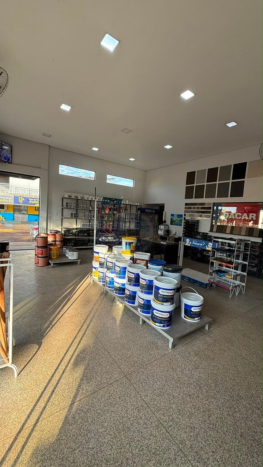 Comercial no Jardim João Paulo II, foto 15 de 15