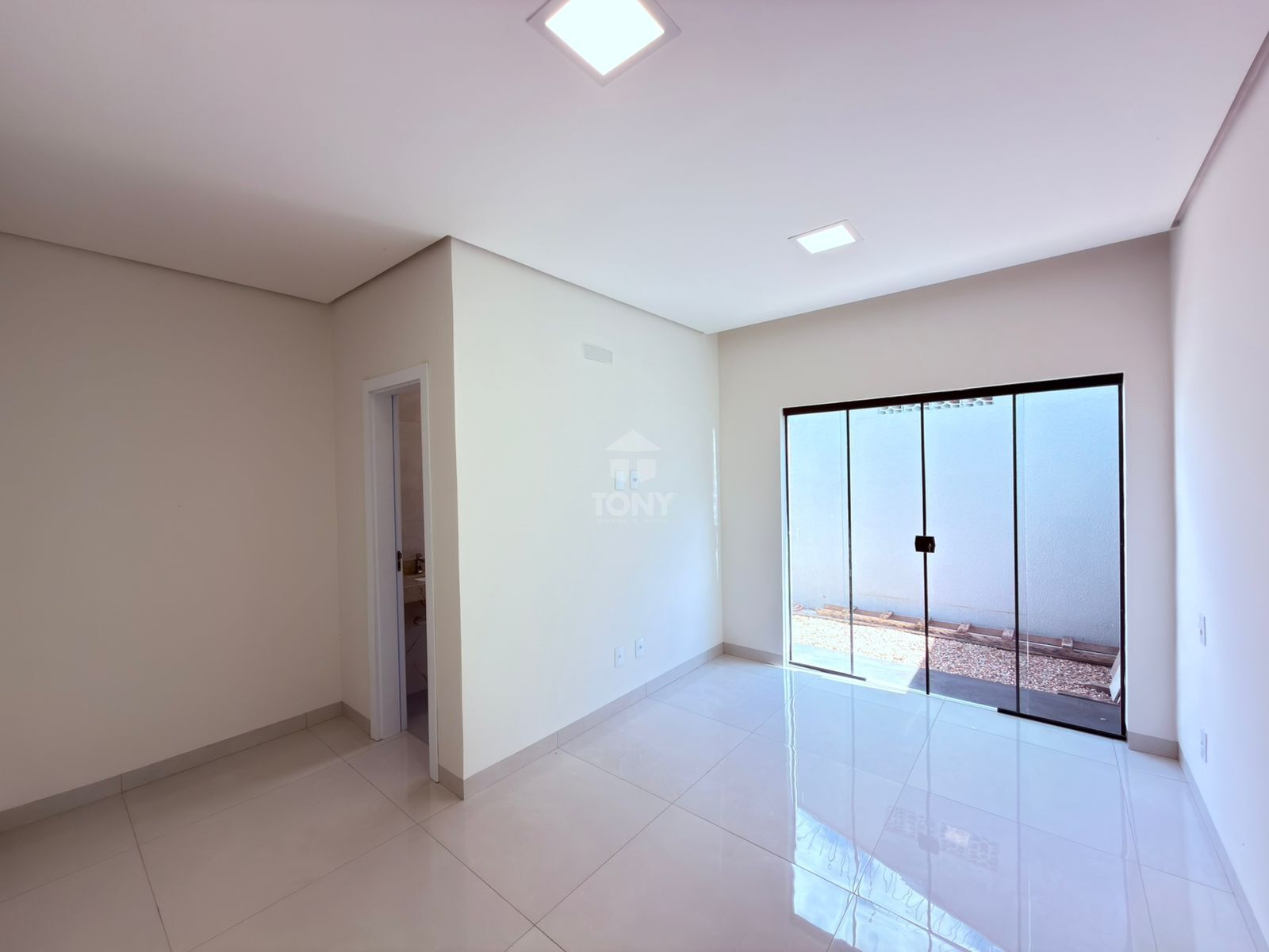 Casa à venda com 3 quartos, 1 suíte, 2 vagas e 103m² no Plano Diretor Sul, Palmas (TO) — foto 14 de 14