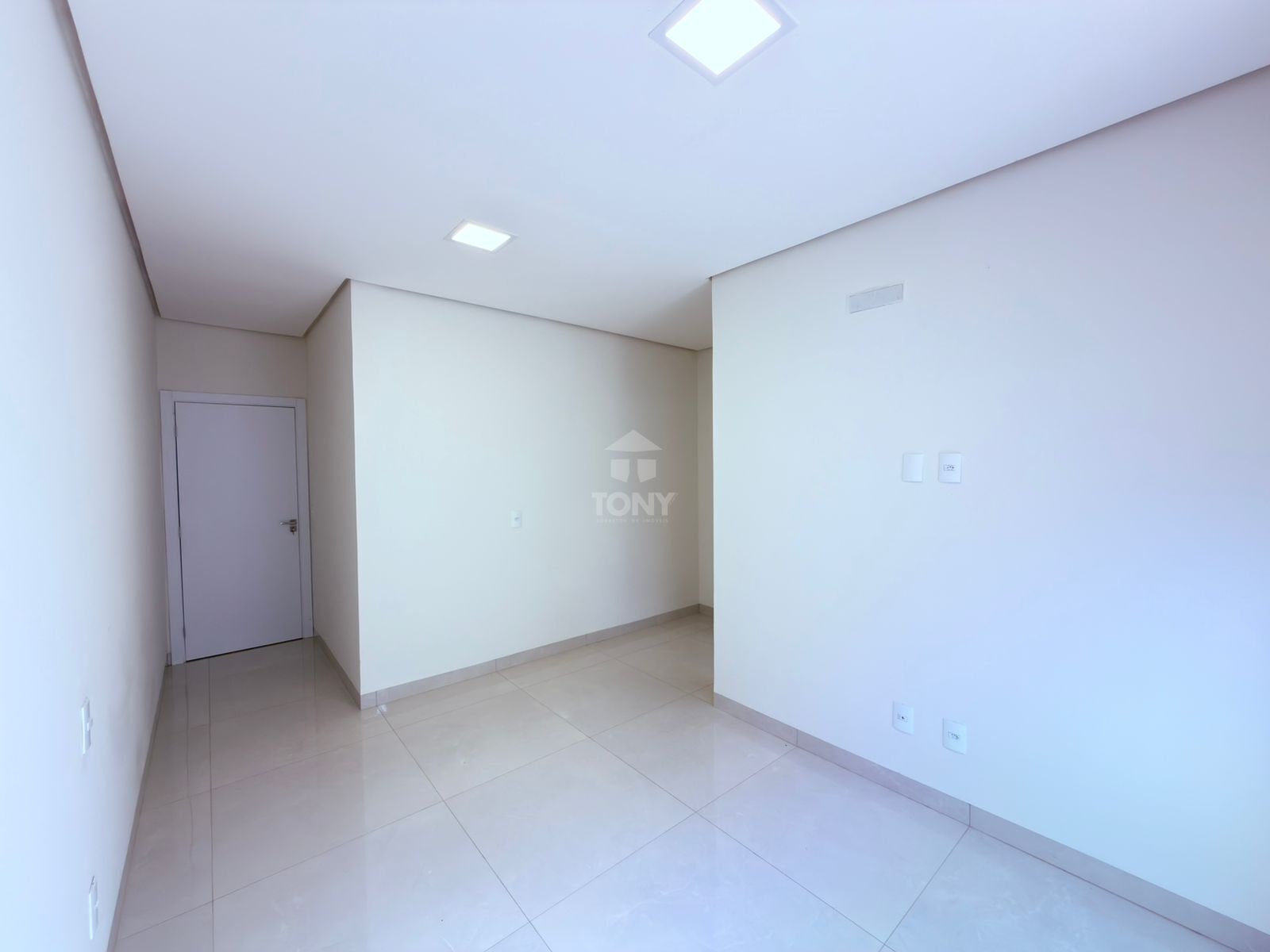 Casa à venda com 3 quartos, 1 suíte, 2 vagas e 103m² no Plano Diretor Sul, Palmas (TO) — foto 11 de 14