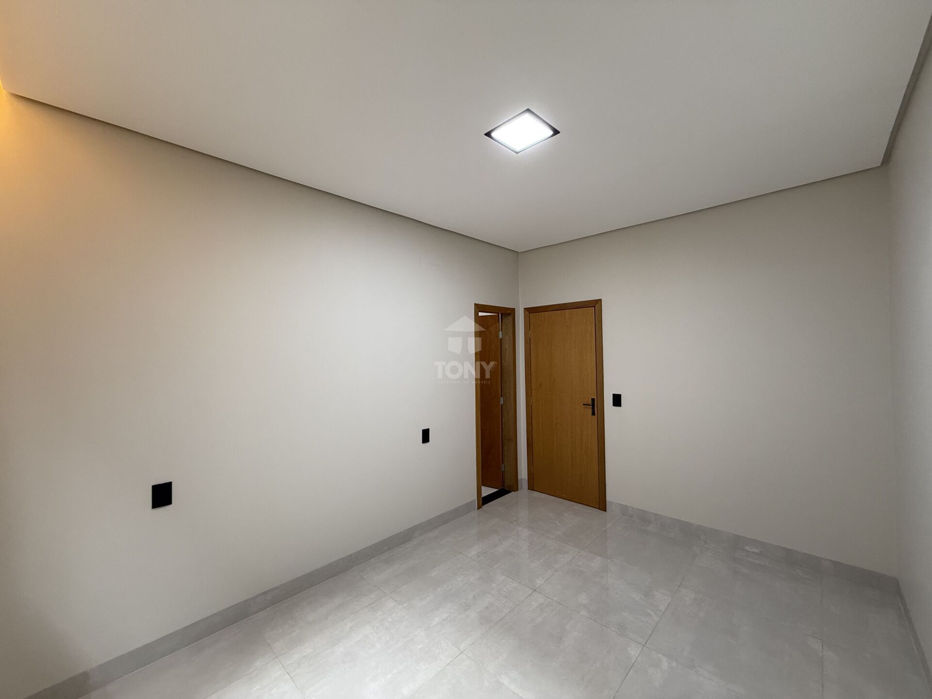 Casa à venda com 3 quartos, 3 suítes, 2 vagas e 160m² no Plano Diretor Sul, Palmas (TO) — foto 9 de 17