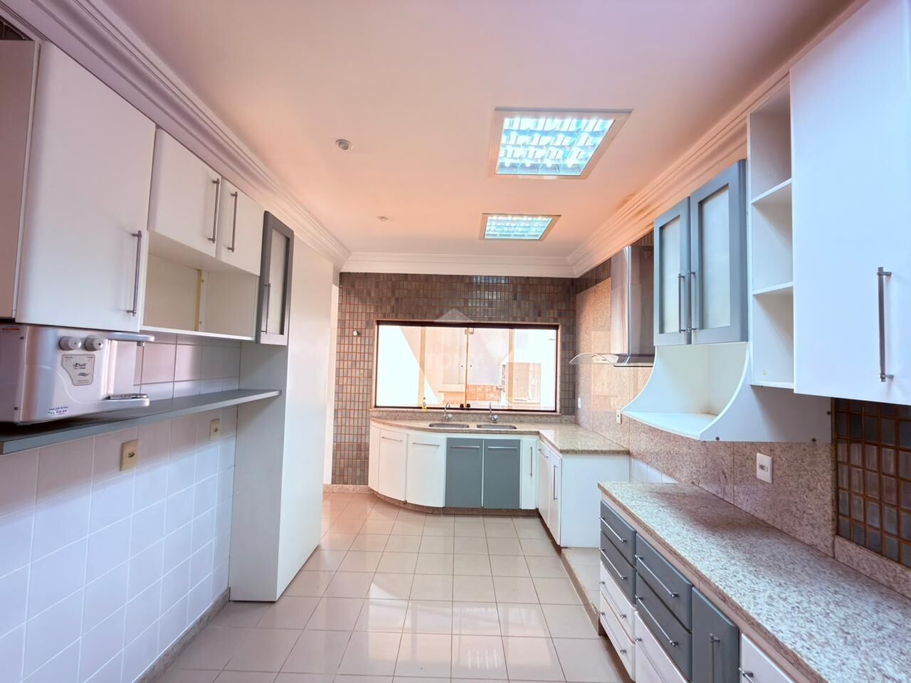 Casa à venda com 4 quartos, 4 suítes, 6 vagas e 313m² no Plano Diretor Sul, Palmas (TO) — foto 6 de 30