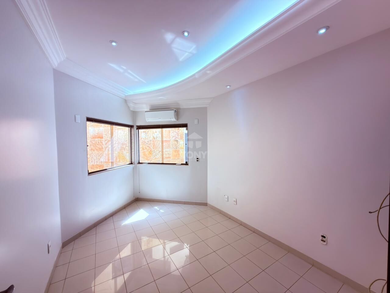 Casa à venda com 4 quartos, 4 suítes, 6 vagas e 313m² no Plano Diretor Sul, Palmas (TO) — foto 10 de 30