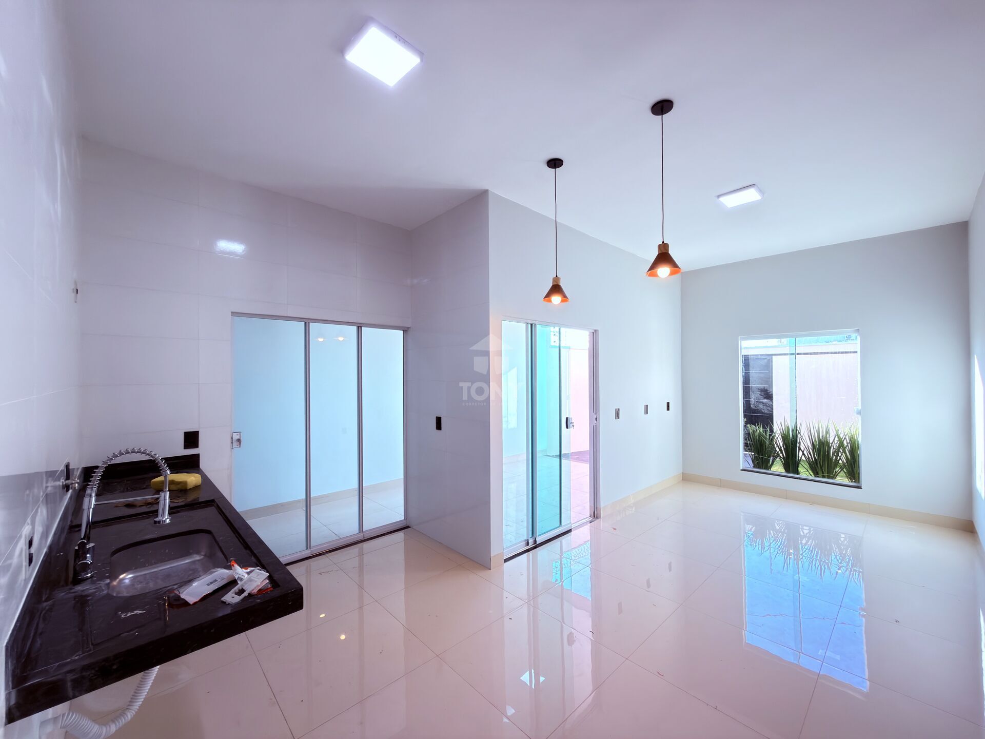 Casa à venda com 3 quartos, 1 suíte, 2 vagas e 92m² no Plano Diretor Sul, Palmas (TO) — foto 6 de 14