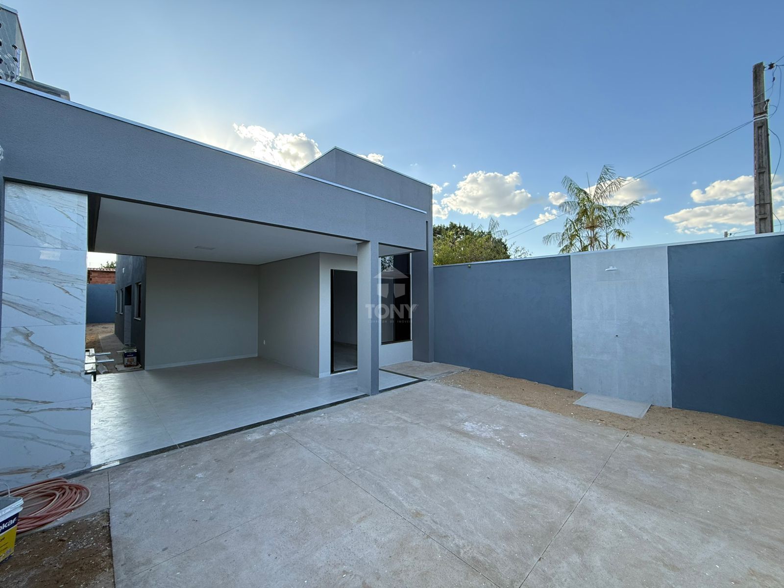 Casa à venda com 3 quartos, 1 suíte, 2 vagas e 107m² no Jardim Aureny III, Palmas (TO) — foto 4 de 18