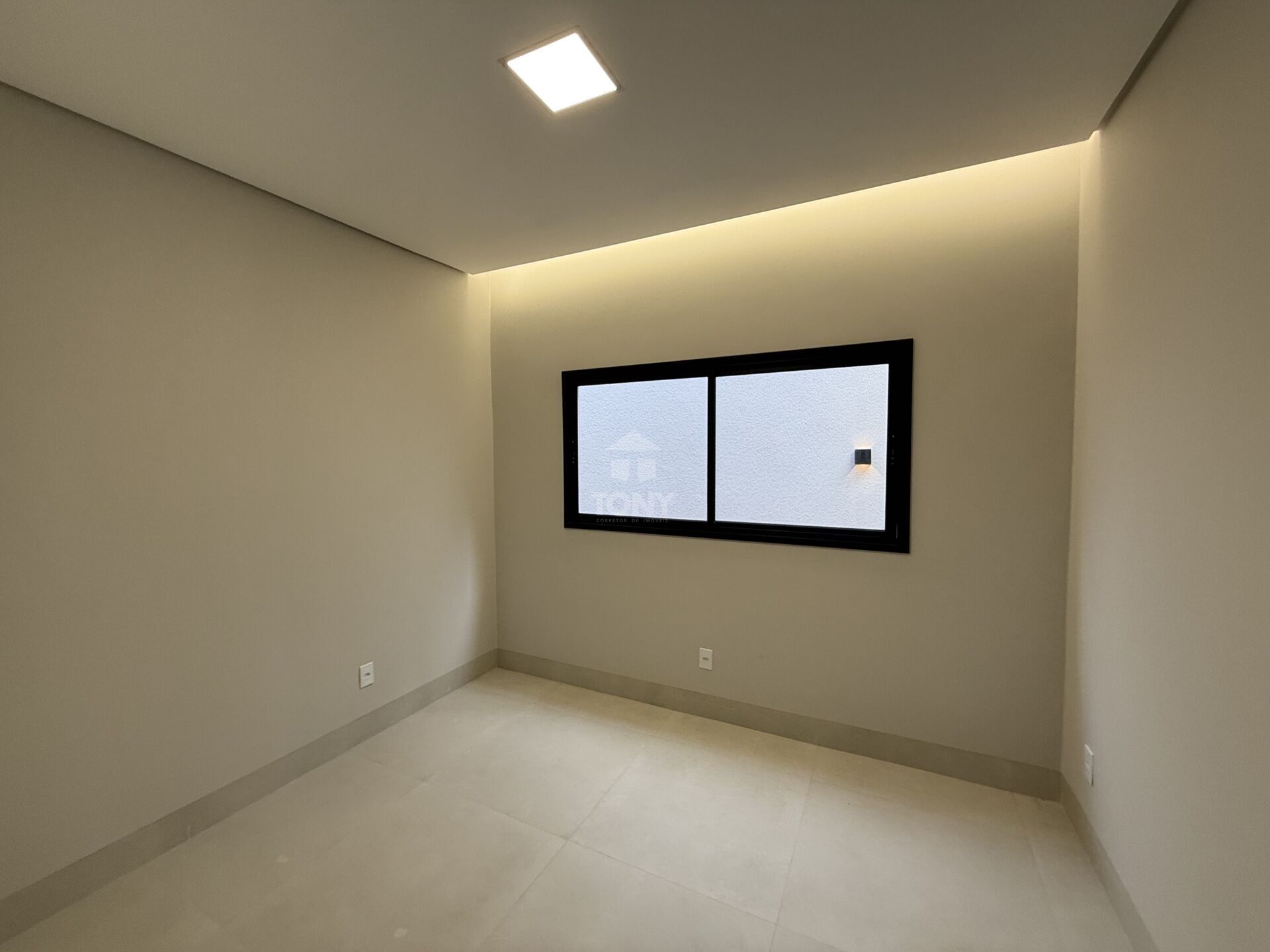 Casa à venda com 3 quartos, 2 suítes, 4 vagas e 167m² no Plano Diretor Sul, Palmas (TO) — foto 8 de 19
