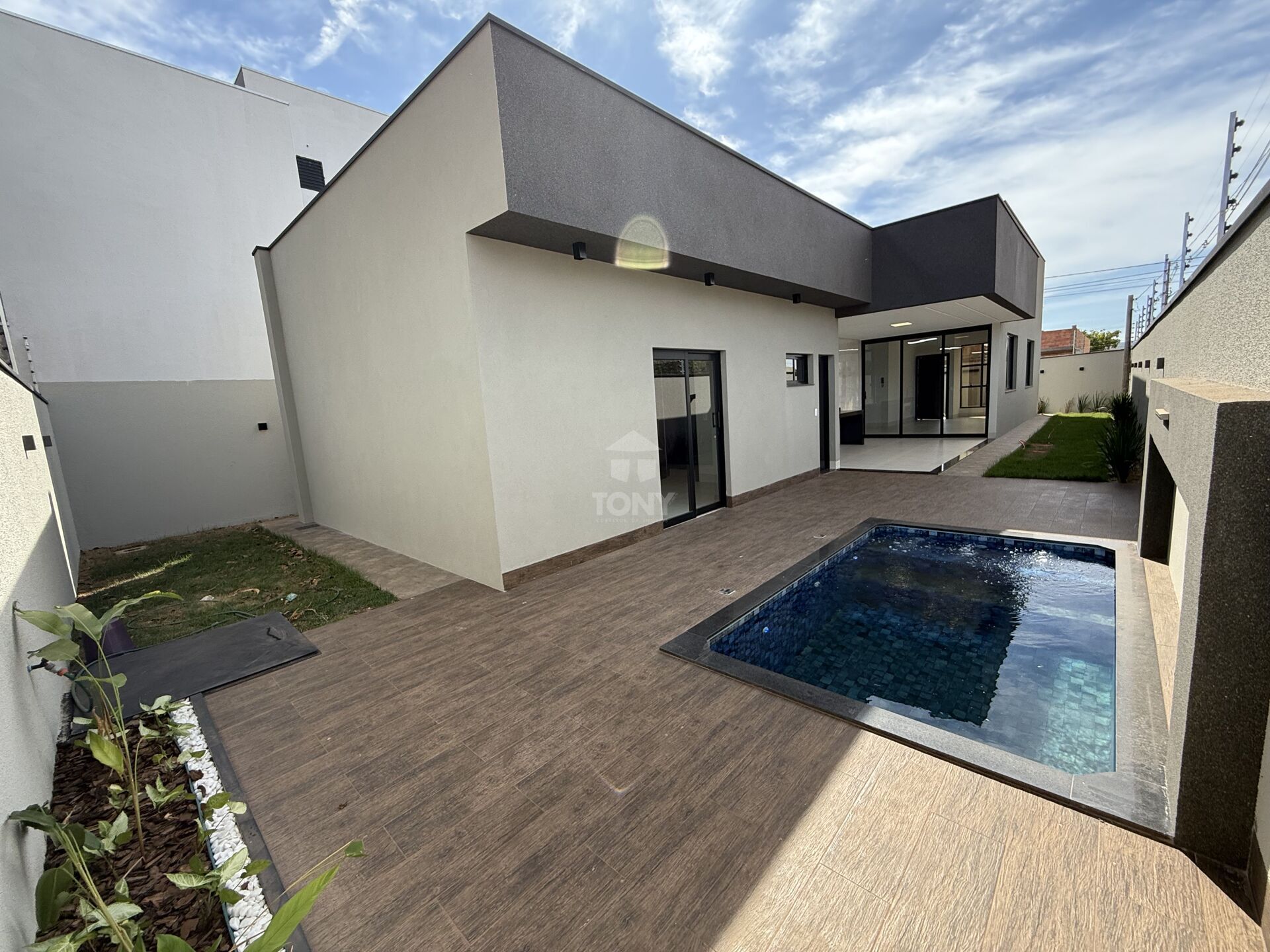 Casa à venda com 3 quartos, 2 suítes, 4 vagas e 167m² no Plano Diretor Sul, Palmas (TO) — foto 15 de 19