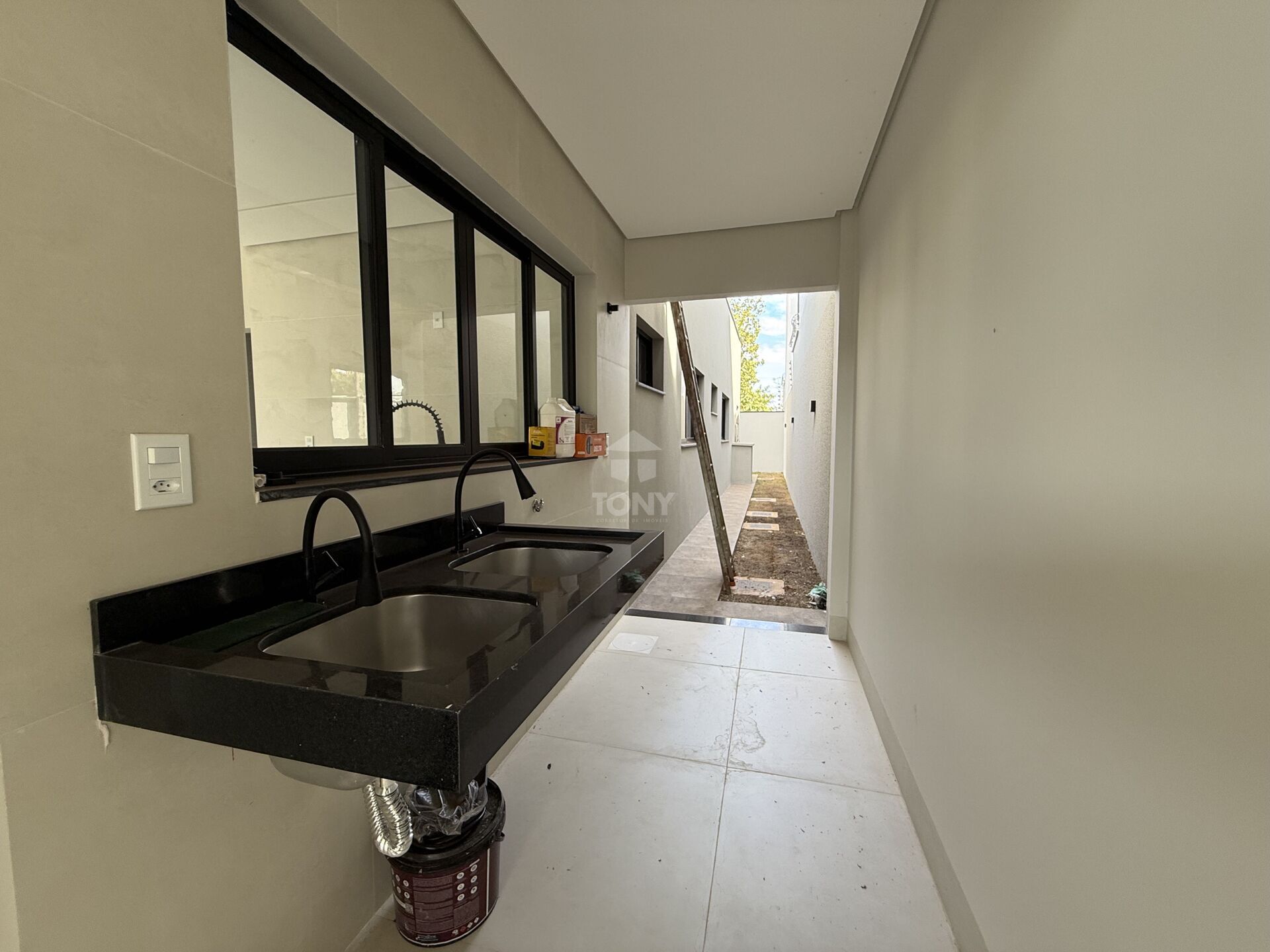 Casa à venda com 3 quartos, 2 suítes, 4 vagas e 167m² no Plano Diretor Sul, Palmas (TO) — foto 19 de 19