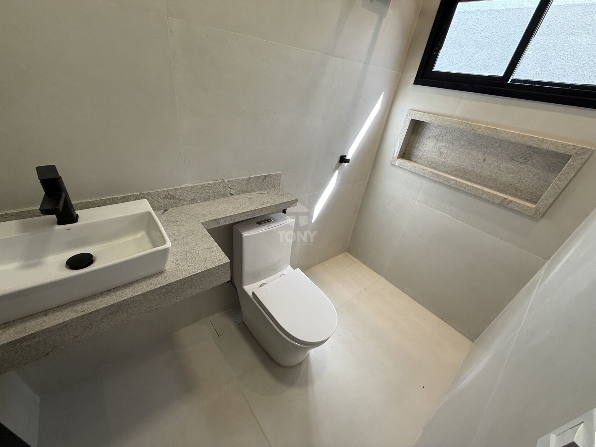 Casa à venda com 3 quartos, 2 suítes, 4 vagas e 167m² no Plano Diretor Sul, Palmas (TO) — foto 13 de 19
